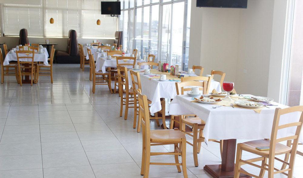 Hotel Villa Margaritas Villahermosa Bagian luar foto